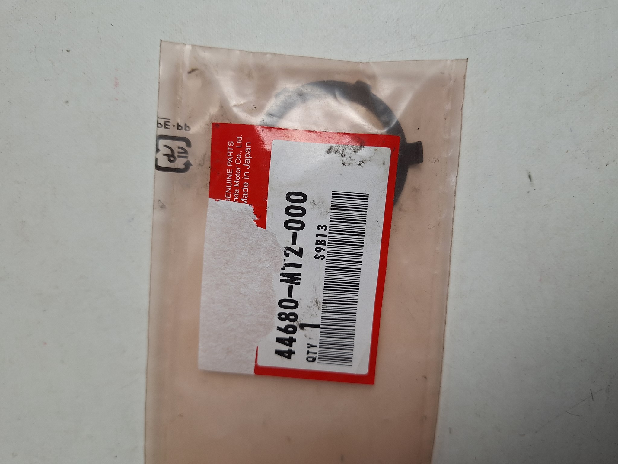 Picture of HALTER GETRIEBE  44680-MT2-000  GL 1500 K